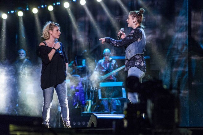 Maria De Filippi e il pensiero speciale ad Annalisa alla vigilia di Sanremo, in attesa del duetto con Emma – FOTO preview