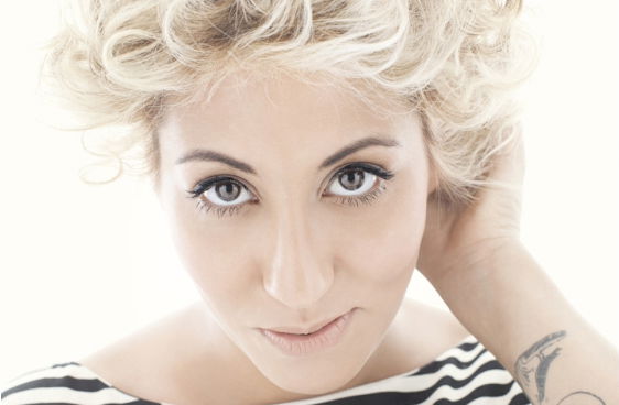 Sanremo 2013, i primi pronostici: Malika Ayane data per vincente, seguita da Chiara e Marco Mengoni article-post