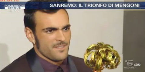 A Pomeriggio Cinque il trionfo di Marco Mengoni. Dondoni sul presunto plagio: “Ci vuole molta fantasia!” – FOTO article-post