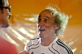 Bruno Arena, aggiornamenti: ancora grave ma stabile. Grande ondata d’affetto da parte dei fans preview