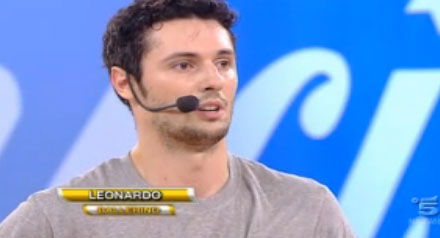 Amici 12, puntata di oggi 1 febbraio: maglia grigia per Leonardo; tutte le esibizioni corali in vista dello speciale di sabato preview