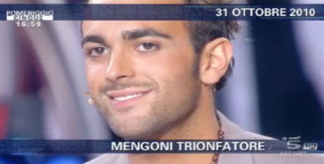 Pomeriggio Cinque, Barbara D’Urso torna nel paese di Marco Mengoni e tira fuori la “Durso intervista” a Domenica Cinque preview