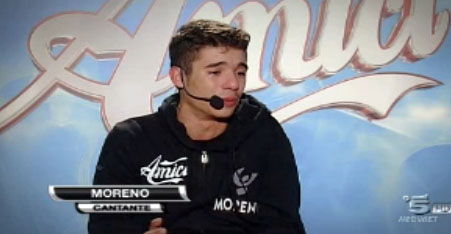 Amici 12, Moreno sbaglia su un brano di Emis Killa e scoppia in lacrime article-post