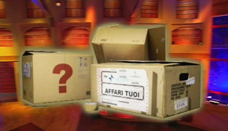 Affari Tuoi perde la guerra contro Striscia la Notizia. Il gioco dei pacchi “irregolare” e “assolutamente scorretto” preview