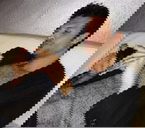 Uomini e Donne, Alessandro Pess scatenato su Facebook contro le blogger: offese gratuite e dito medio article-post