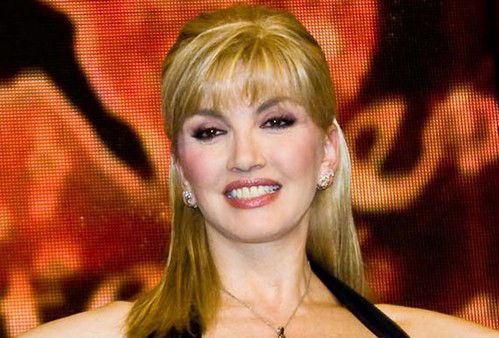 Altrimenti ci arrabbiamo, nel cast anche Tania Cagnotto, Amadeus, Simone Corrente, Gianfranco Vissani e Gabriele Rossi preview