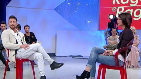 Uomini e Donne, anticipazioni: Teresa e Amedeo interrompono la conoscenza, colpa di Tommaso? article-post