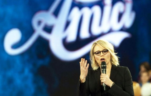 Amici 12 anticipazioni: il regolamento del talent show. Televoto solo durante le semifinali e la finale article-post