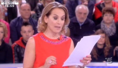 Barbara D’Urso replica alle accuse sulla storia del disoccupato: “Noi non facciamo tarocchi, agiamo con il cuore” preview