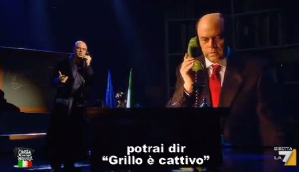 Crozza nel Paese delle Meraviglie, la canzone del mandato di Napolitano e Bersani – VIDEO article-post