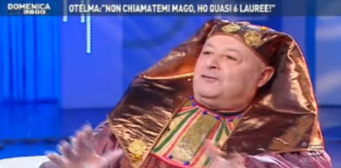Domenica Live, il Divino Otelma: “Noi possiamo considerarci bisessuali, è la normalità” preview