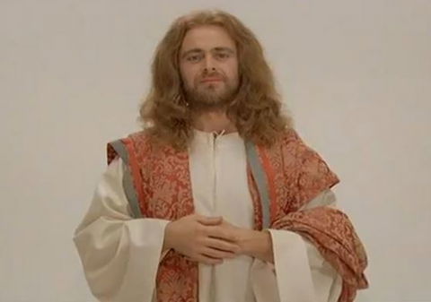 Supercinema festeggia la Pasqua con i Gesù nel cinema: da Beppe Grillo a Mel Gibson preview