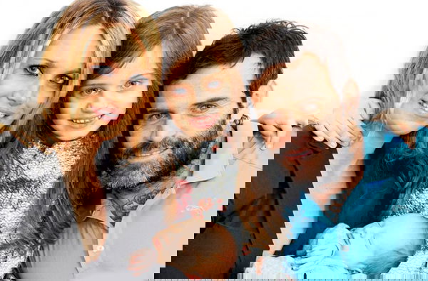 Grande Fratello, Katia e Ascanio presentano Tancredi: “Volevamo chiamarlo Santiago, ma dopo Belen abbiamo cambiato idea” article-post