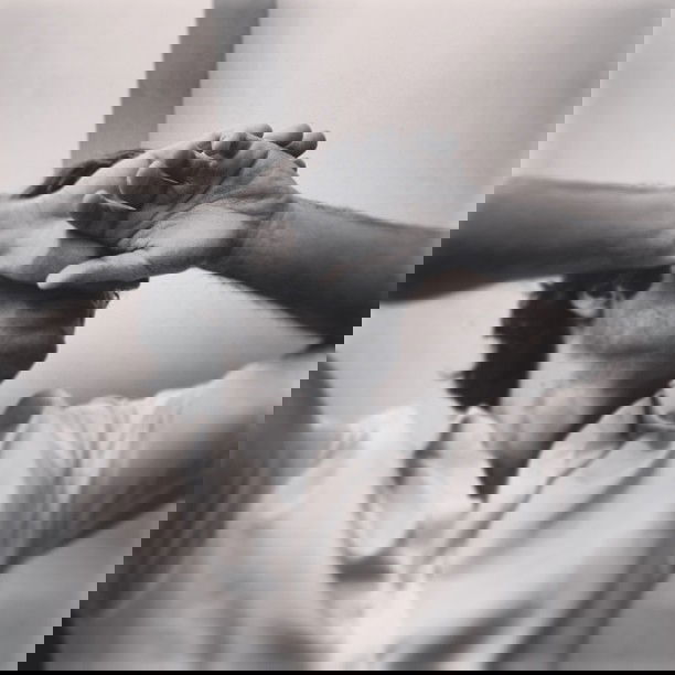 Amici 12 anticipazioni: Luca Argentero secondo giudice del serale, svelato da una foto su Facebook preview