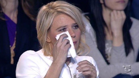Amici 12, Maria De Filippi infuriata contro i malpensanti: “Io non scimmiotto gli altri programmi” article-post