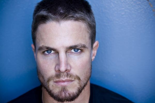 Stephen Amell, da Arrow a Cinquanta sfumature di grigio? Potrebbe interpretare Christian Grey nel film preview