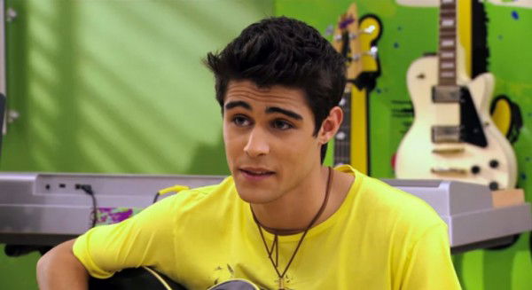 Altrimenti ci arrabbiamo: Pablo Espinosa e Nino Frassica, i primi due concorrenti svelati da Milly Carlucci su Twitter preview