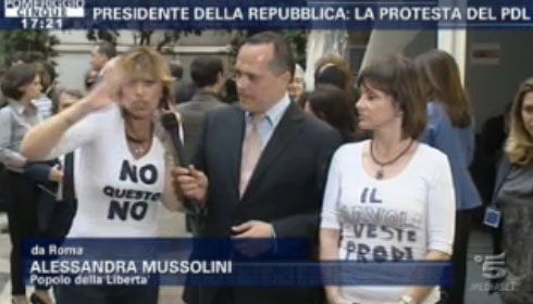 Elezione Presidente della Repubblica, a Pomeriggio Cinque la protesta di Alessandra Mussolini: “Il diavolo veste Prodi” preview