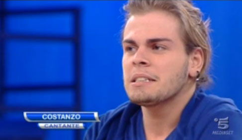 Amici 12, Greta e l’inedito convince Grazia ma non la propone; inedito per Costanzo ed Edwyn che minaccia di lasciare preview