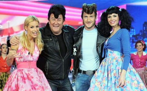 SuperPaperissima, da stasera su Canale 5 la prima di quattro puntate speciali con Gerry Scotti e Michelle Hunziker preview