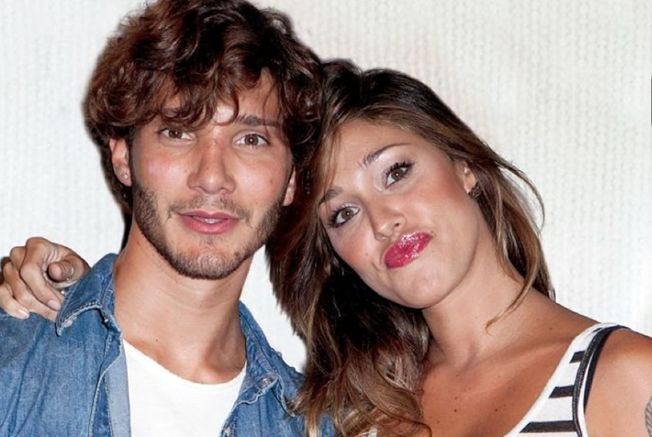 Belen Rodriguez torna a casa con Santiago nel pomeriggio; per lei, stanza in clinica da vera regina – FOTO article-post
