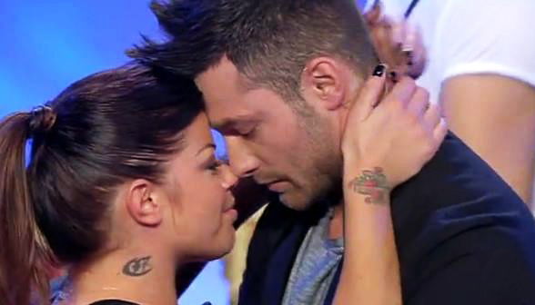 Uomini e Donne anticipazioni: Eugenio sceglie Francesca ma lei dice no, Andrea bacia tutte preview