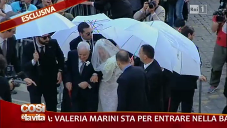 Tarantola: “Aboliti L’isola dei famosi e Miss Italia” e sul matrimonio di Valeria Marini, “Incidenti che possono succedere” preview