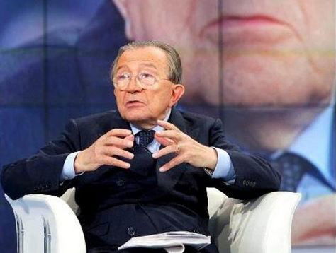 Giulio Andreotti è morto: gli speciali in tv di stasera da Porta a Porta a Piazzapulita – VIDEO preview