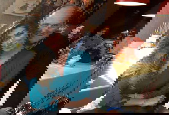 Belen Rodriguez torna in TV con il nuovo spot Mc Donald’s insieme a Gerry Scotti preview