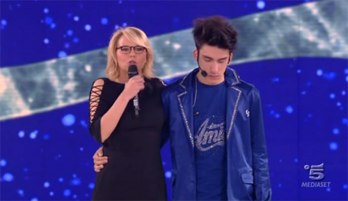 Amici 12, quinto serale: Edwyn eliminato tra le lacrime – VIDEO article-post