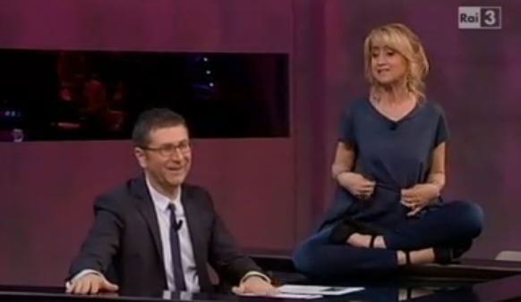 Che Tempo che fa, Luciana Littizzetto: l’addio di Marzullo in tv, Berlusconi e Ruby – VIDEO preview