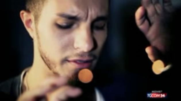 Marco Carta presenta il video di Ti Voglio Bene: “Un pezzo di vita passato con mia madre” – VIDEO preview