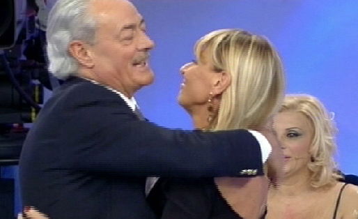 Uomini e Donne, anticipazioni: Gemma turbata da Remo, per lui niente amore ma amicizia preview