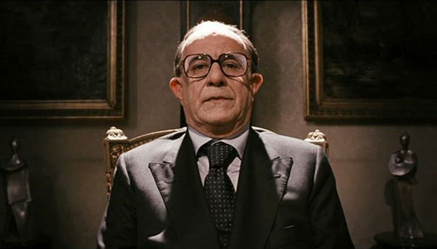 Film in Tv: Il Divo, stasera alle 21.10 su La7 nel giorno del funerale di Giulio Andreotti preview