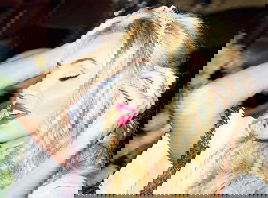 Domenica Live e la D’Urso intervista a Valeria Marini: le immagini esclusive del matrimonio e della cerimonia preview