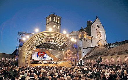 Ascolti Tv, 8 giugno 2013: Con il Cuore – Nel nome di Francesco a 4,1 mln; Italia-Israele a 2,3 mln; il meglio di Amici 12 a 2,1 mln preview