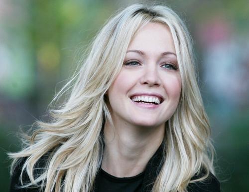 Georgia Luzi delusa: “Mi hanno lasciata sola, mi ricorderò di tutti”. Lucio Presta la rassicura preview