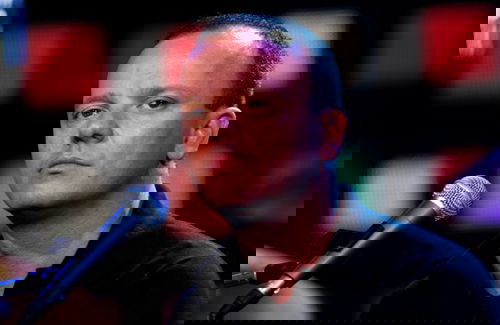 Gigi D’Alessio su FB dopo il furto: “L’invidia è una brutta cosa, non auguro a nessuno di provare lo stesso. Io amo tutti” preview