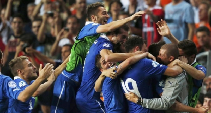 Ascolti Tv, 15 giugno 2013: Italia-Olanda a 4,4 mln; Lui è la mia ossessione a 2,2 mln; The legend of Zorro a 1,9 mln preview