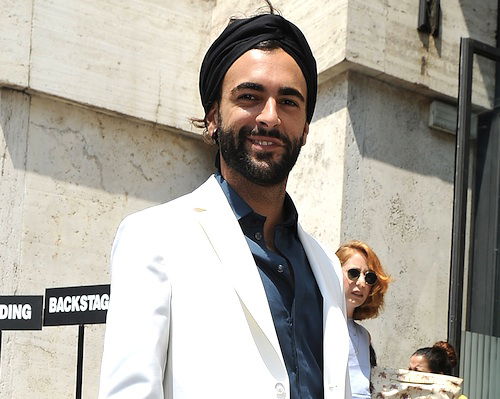 La Menzani dà i voti: 10 a Marco Mengoni ed il suo turbante, 8 a Paolo Bonolis a Jump!, zero a Stefano De Martino preview