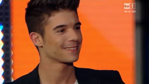 Wind Music Awards 2013: Moreno dopo aver vinto Amici canta Che confusione in diretta su RaiUno – FOTO e VIDEO preview