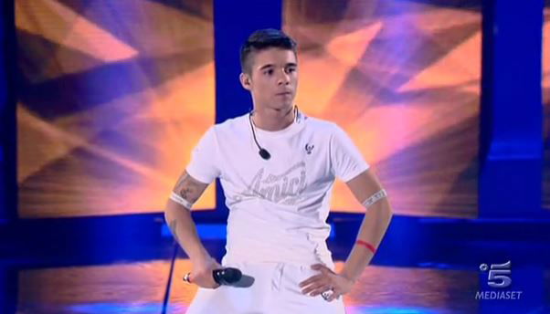 Amici 12, l’inedito di Moreno feat. Simona Barbieri: La distanza – TESTO e VIDEO preview