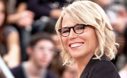 Amici 13, Maria De Filippi: “Abbiamo aperto i casting anche ai DJ, ma dobbiamo trovare il coach” preview