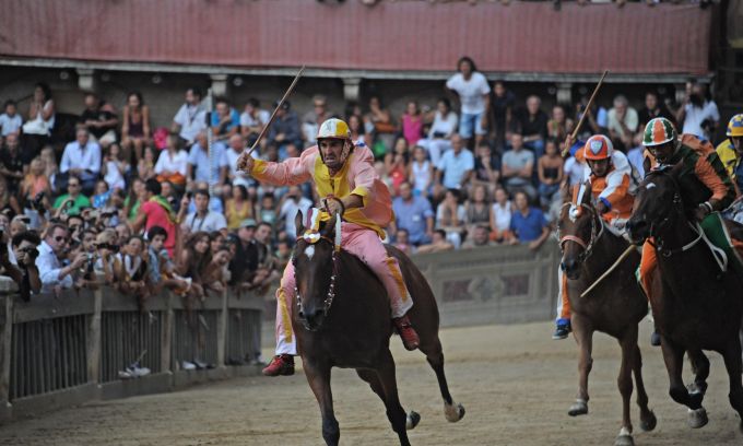 Palio di Siena 2017, in attesa del 16 agosto le ultime due prove: il video della diretta streaming preview