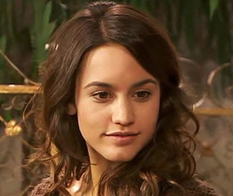 Il Segreto, puntata del 9 luglio: Angustias ed i dubbi su Pepa e Tristan preview