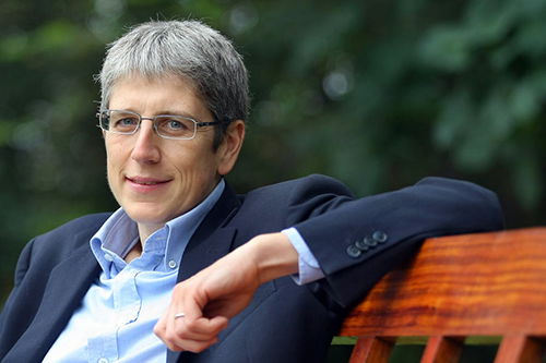 Mario Giordano vs Salvo Sottile: “La sta buttando in politica, tassa da pagare per passare a La7” preview