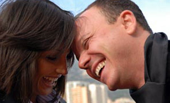 Anna Tatangelo e Gigi D’Alessio, ma quale crisi? Il cantante smentisce la rottura su Facebook preview