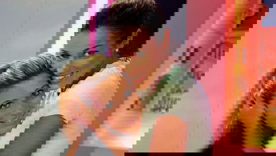 Striscia la Notizia: riconfermate entrambe le Veline. Chi condurrà con Greggio? Ecco i nomi preview