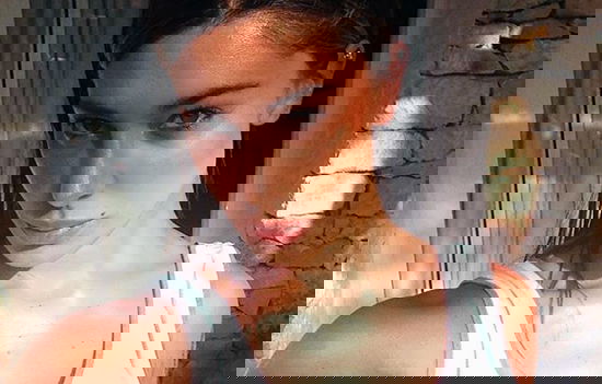 Belen Rodriguez in pace col mondo, tranne quando si parla del video a luci rosse: “Dolore che mi porterò nella tomba” preview