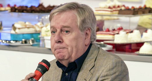 Uomini e Donne, Claudio Lippi contro: “Sarebbe meglio non ci fosse più. Un bel gesto di civiltà” preview